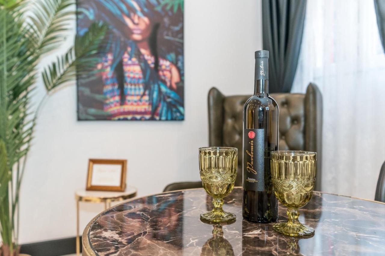 Apartman Art Center
